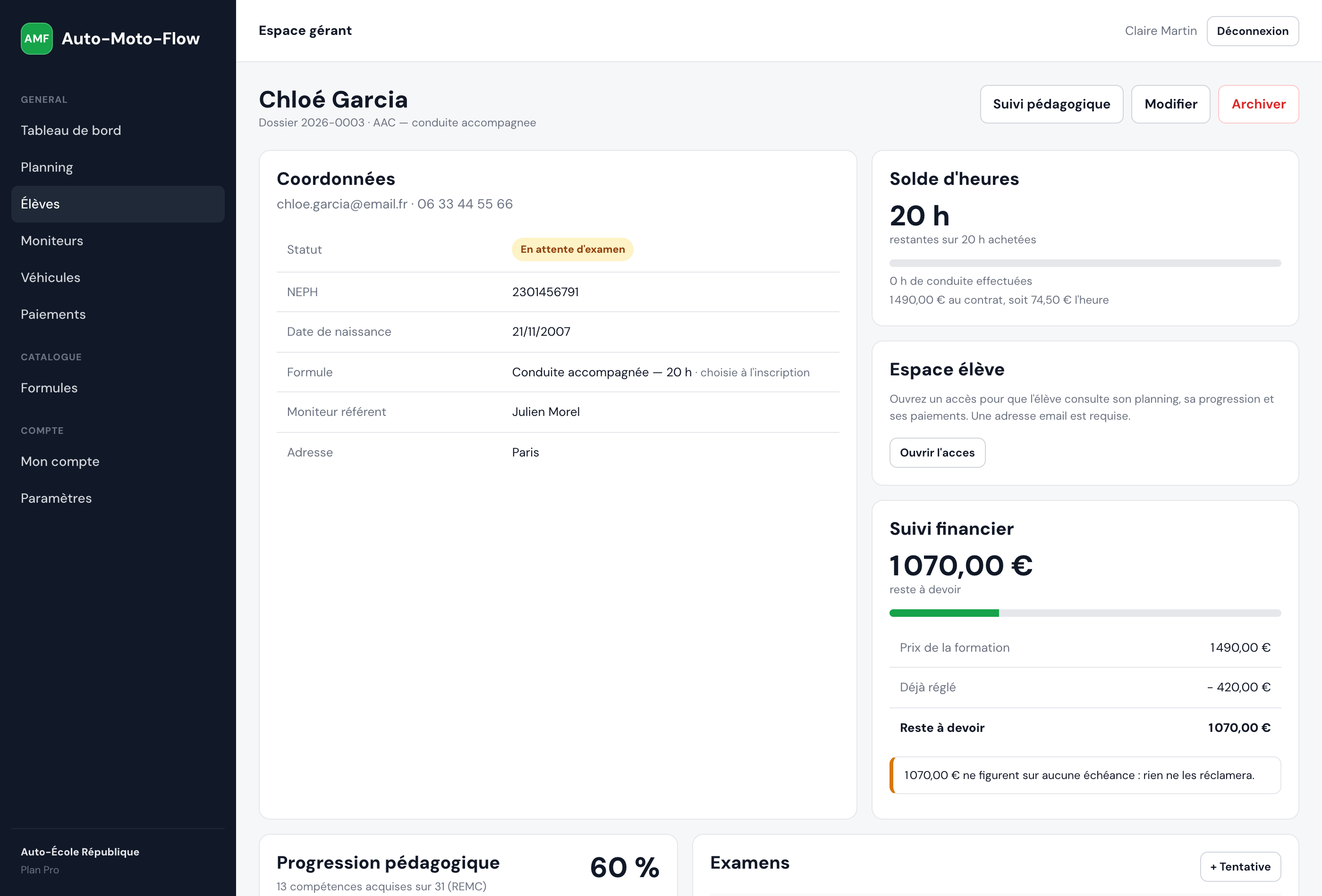Fiche d'un élève : heures restantes, reste à devoir, leçons, paiements et documents.